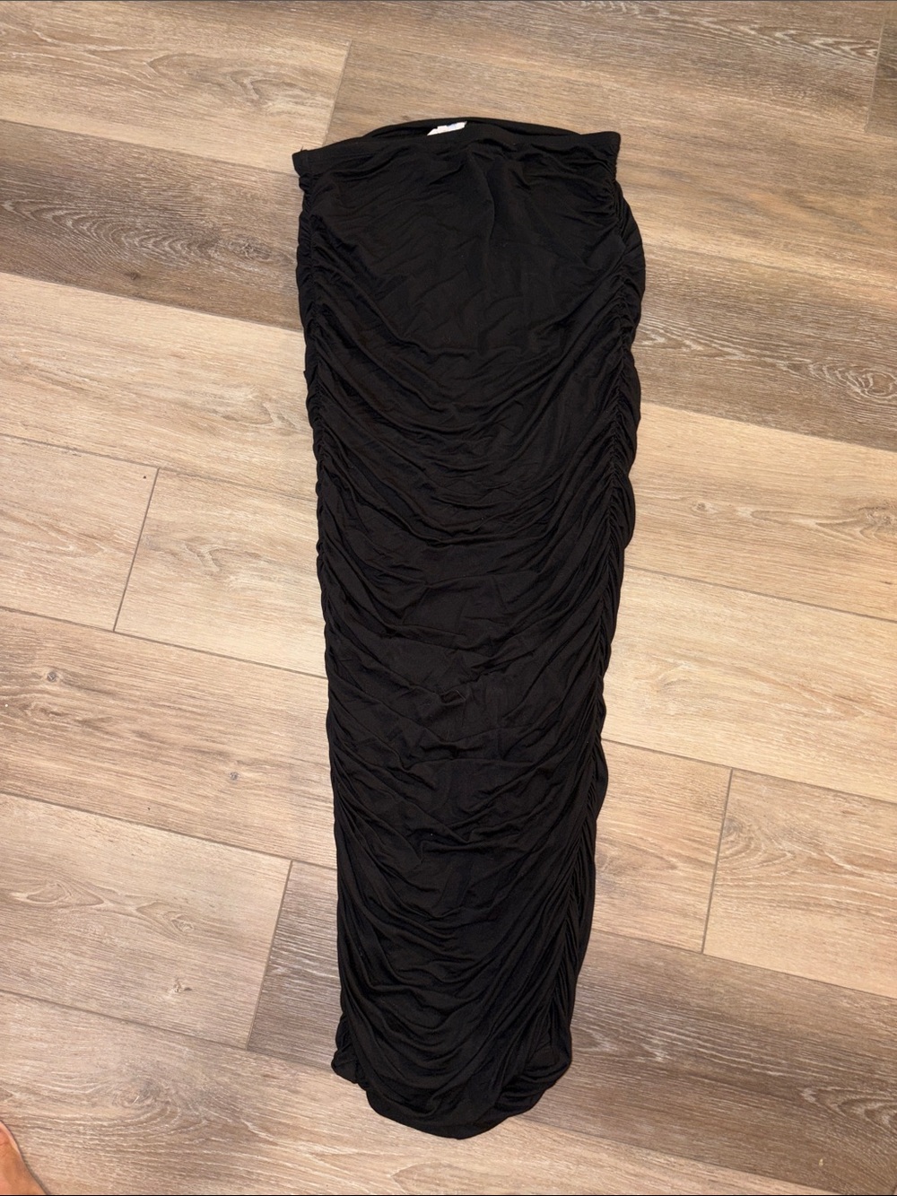 Good American Black Ruched Maxi Skirt size 3 (M-L)